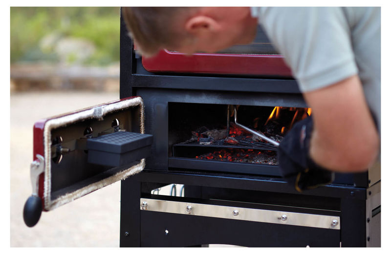 Fornetto Outdoor Wood-Fired Pizza Oven - Black